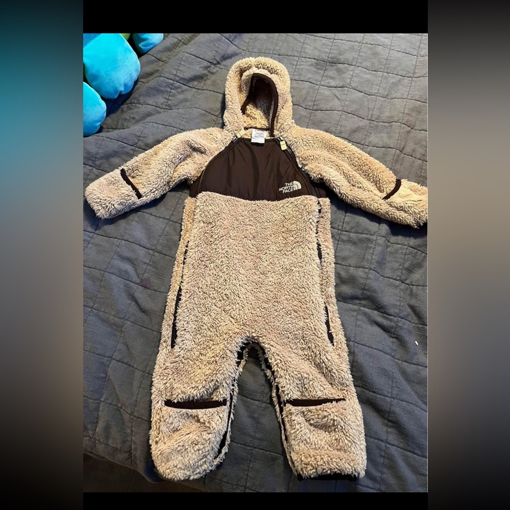 Baby north face 6-12 months